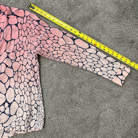 Anthropologie Gypsy05 silk 3/4 button shirt pink blue reptile animal print small - Picture 8 of 8